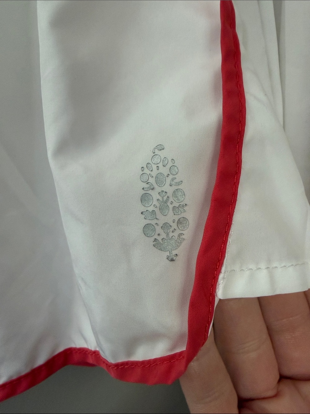 Free People FP Movement Easy Tiger Shorts Medium White Red Trim Athletic Workout - Picture 2 of 9